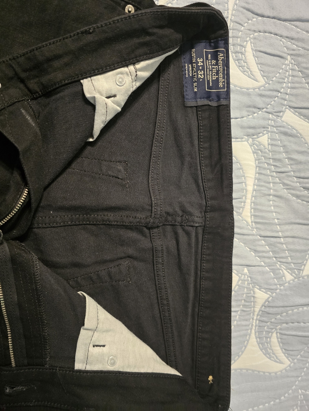 Abercrombie & Fitch Men's Black Jeans - Classic Fit